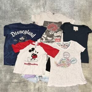 Womens Nostalgic Graphic Bundle of 5